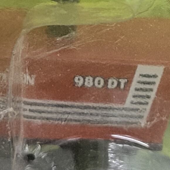 Vtg mini toys Hesston 1/64 scale 980 DT 4wd diecast/plastic tractor brown/white - Picture 5 of 11